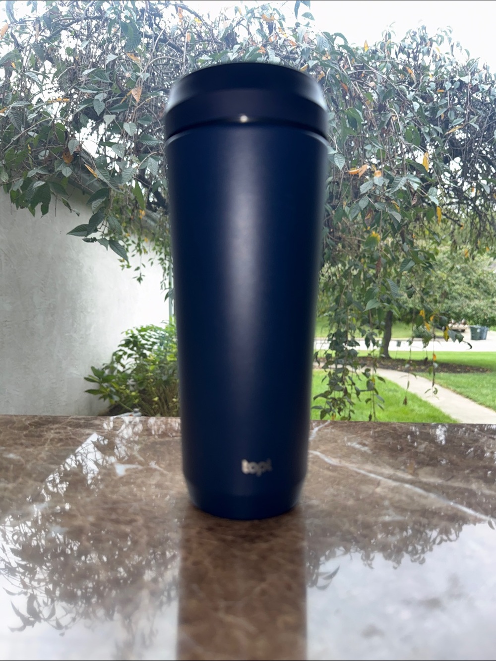 Topi Navy Insulated Travel Tumbler - Leak-Resistant Water Bottle